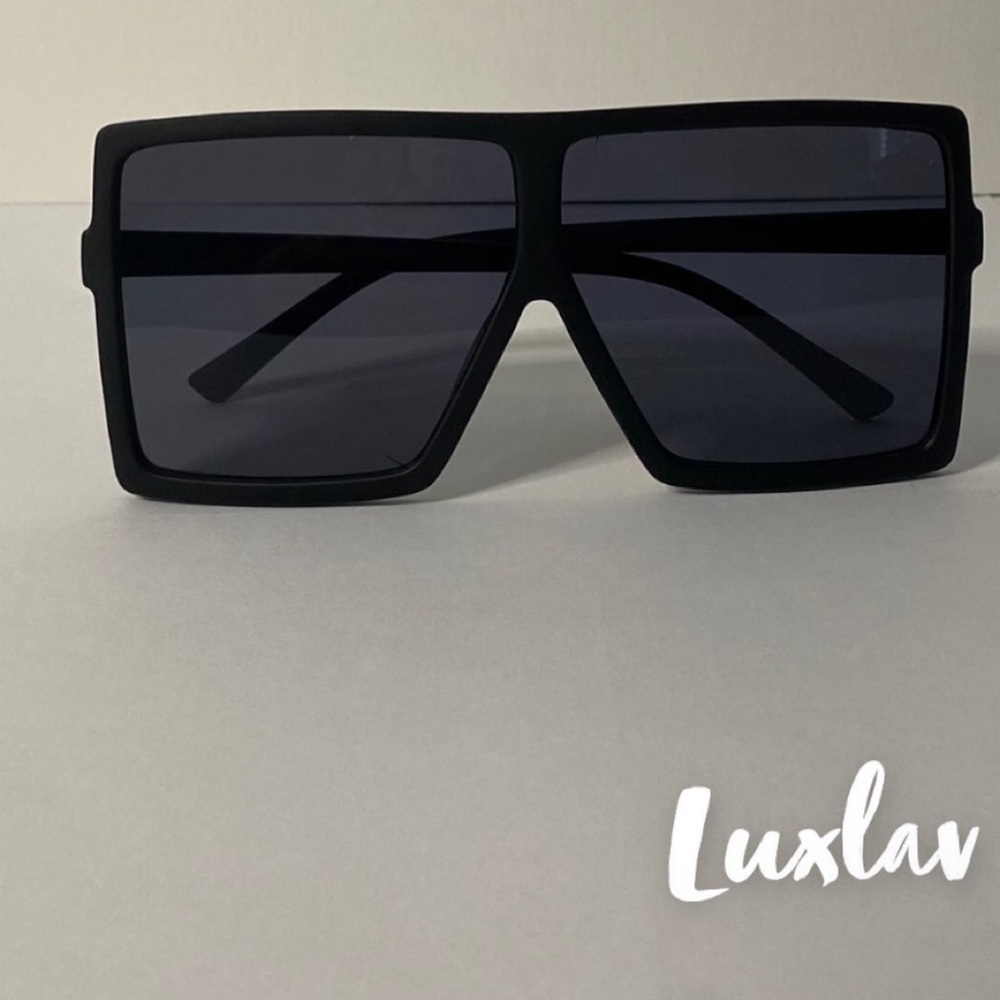 Black sunglasses